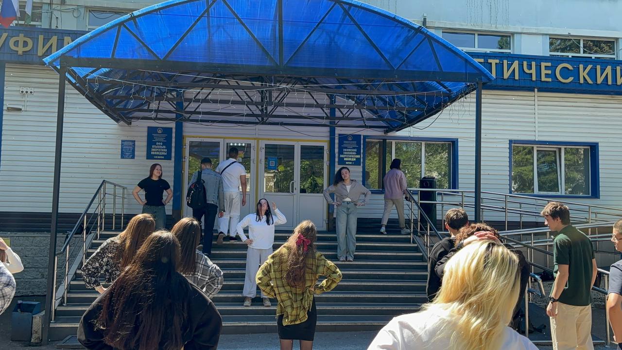 Студенты заряжаются энергией здоровья!
