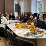 В КОЛЛЕДЖЕ ПРОШЛА АКЦИЯ «СВЯЗУЮЩАЯ НИТЬ», ОБЪЕДИНИВШАЯ СТУДЕНТОВ И ПРЕПОДАВАТЕЛЕЙ