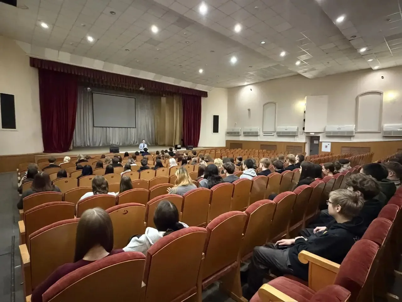 Встреча со студентами экономических специальностей: вакансии и условия трудоустройства в ФКУ «ЦХиСО» МВД по Республике